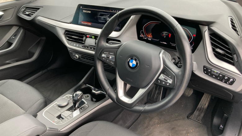 BMW 1 Series 116d SE 5dr Step Auto Diesel Hatchback